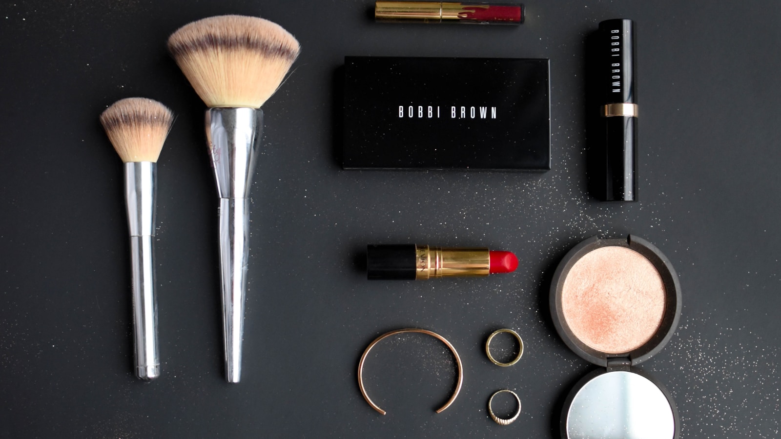 Revlon One-Step Hair Dryer Volumizer — NestNova beauty pick